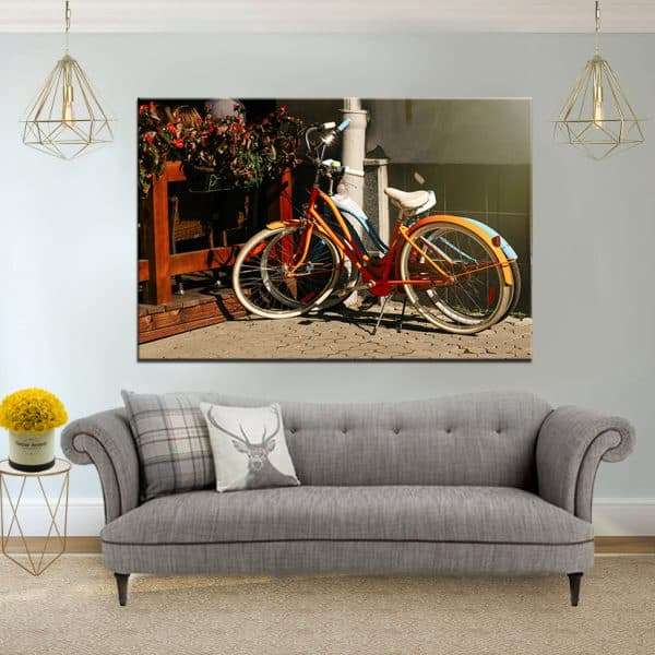 תמונת קנבס אופניים כתומות קלאסיות לסלון לעיצוב הבית