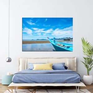 תמונת קנבס ים קיץ וסירה כחולה לסלון לעיצוב הבית