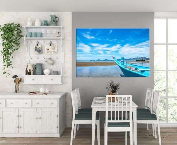תמונת קנבס ים קיץ וסירה כחולה לסלון לעיצוב הבית