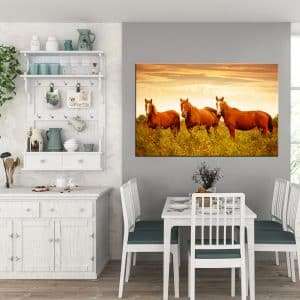 תמונת קנבס סוסי אדמה לסלון לעיצוב הבית