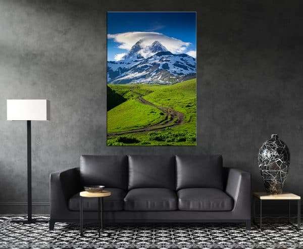 תמונת קנבס פסגה קווקזית מושלגת לסלון לעיצוב הבית
