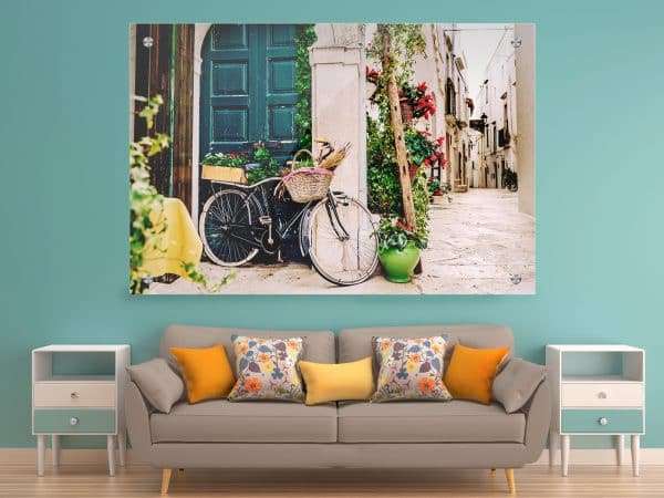 תמונת זכוכית - אופניים איטלקיים לעיצוב הבית על קיר בסלון