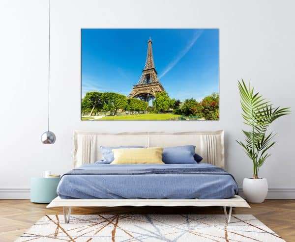 תמונת קנבס - יום בהיר בפריז לסלון לעיצוב הבית