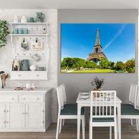תמונת קנבס - יום בהיר בפריז לסלון לעיצוב הבית