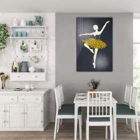 תמונת קנבס רקדנית ונוצות הטווס לסלון לעיצוב הבית