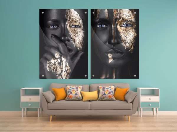 תמונת זכוכית לעיצוב הבית על קיר בסלון פרצוף זהב