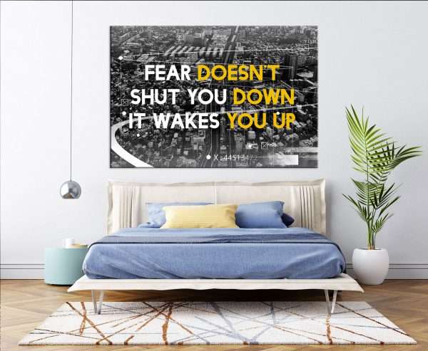 פחד לא משתק אותך הוא מעיר אותך חדר שינה